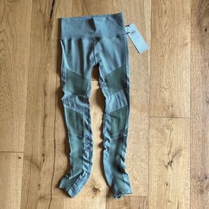 COPY - ALO YOGA yoga leggings